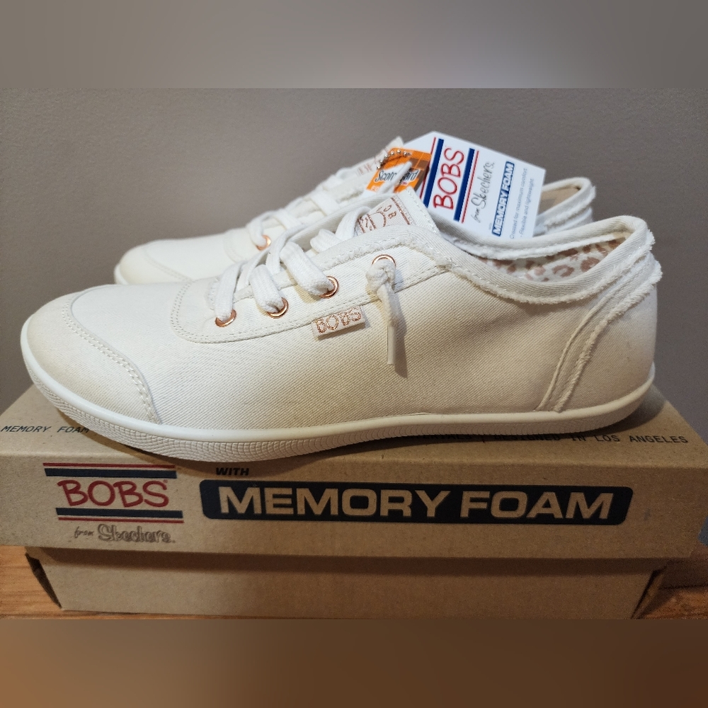Skechers Bobs B Cute Sneakers Women's Size 10 Brand New